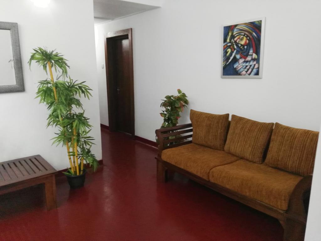 Anna Shanthi Villa Kandy Exteriör bild