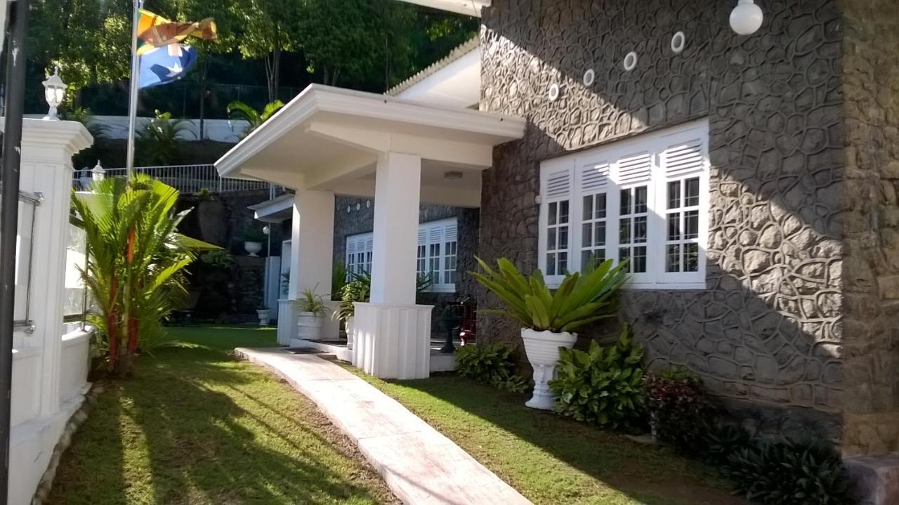 Anna Shanthi Villa Kandy Exteriör bild